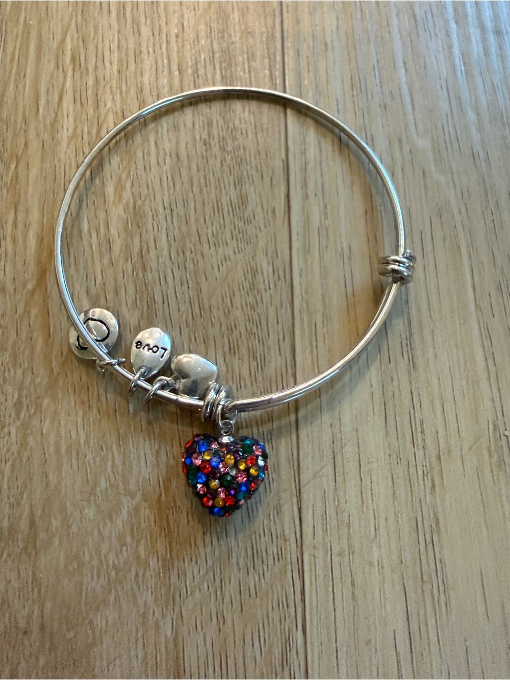 Silver-Tone Bangle Bracelet with Multicolor Crystal Heart Charm